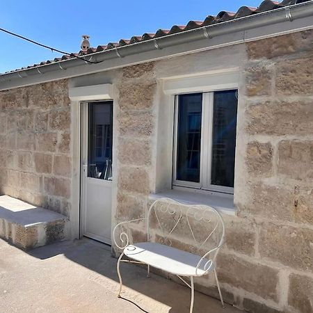 La Petite Grange - 5 Mn Gare Sncf - Wifi & Netflix Apartamento Niort Exterior foto